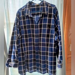Women’s 4x flannel shirt.